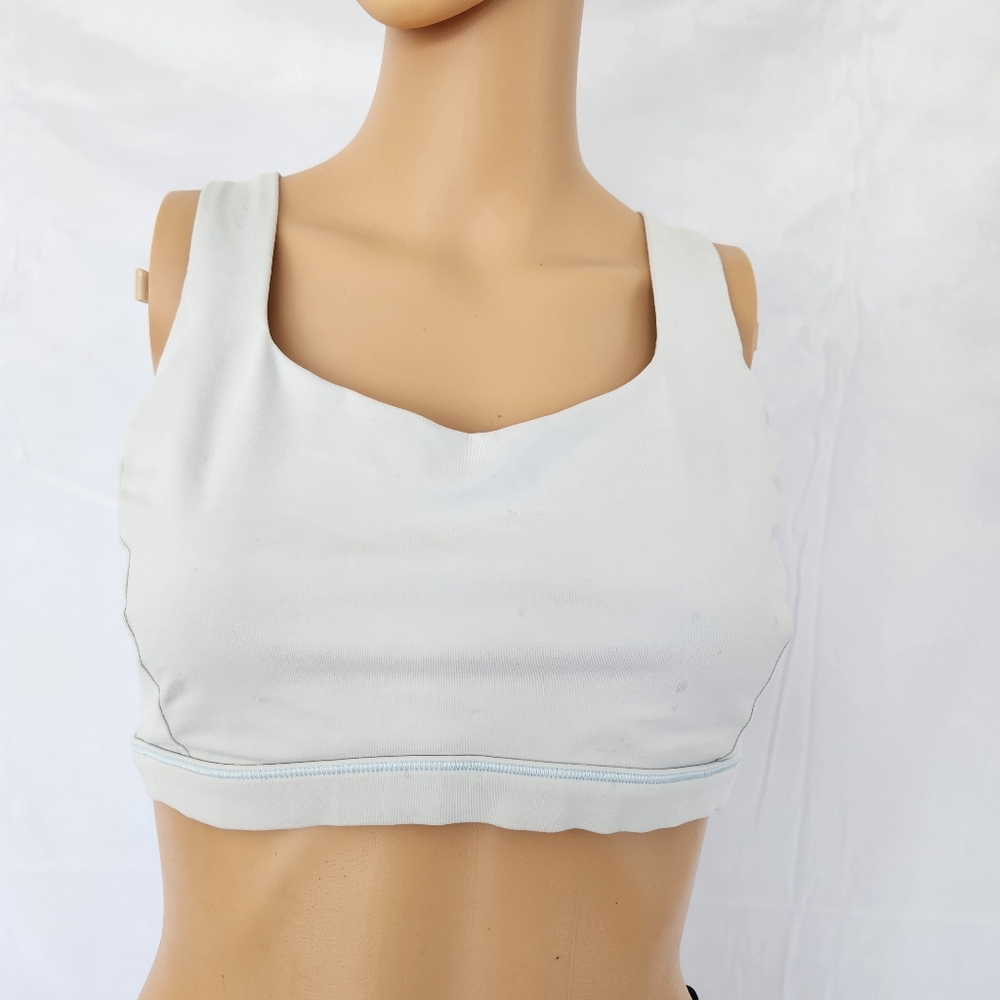 Lulu lemon sports bra